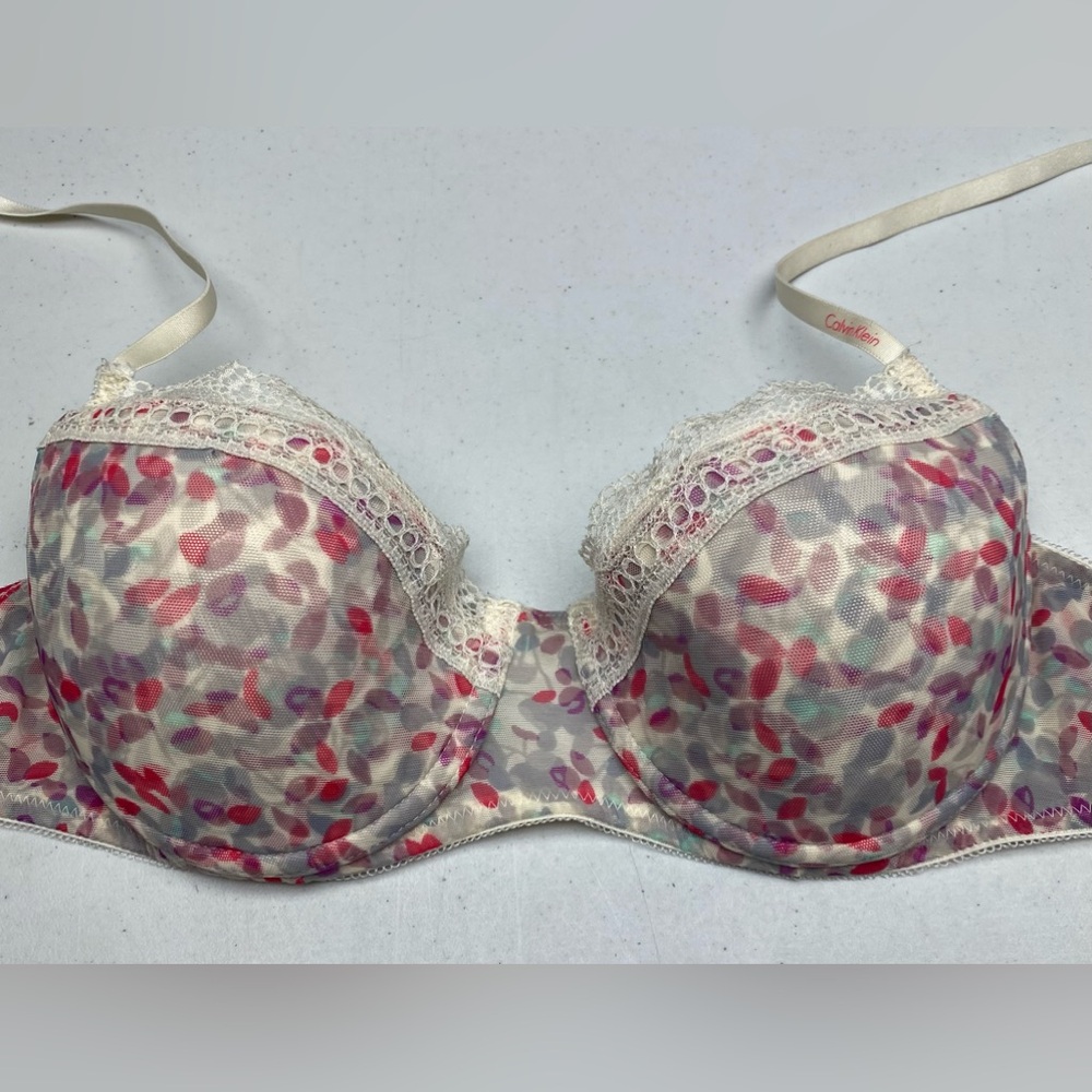 CK WHT FLORAL Lightly Lined Demi, 34B *P1063